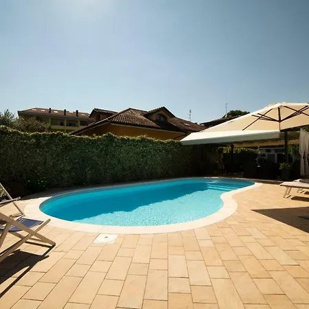 Cascina36 Bed & Breakfast 4*